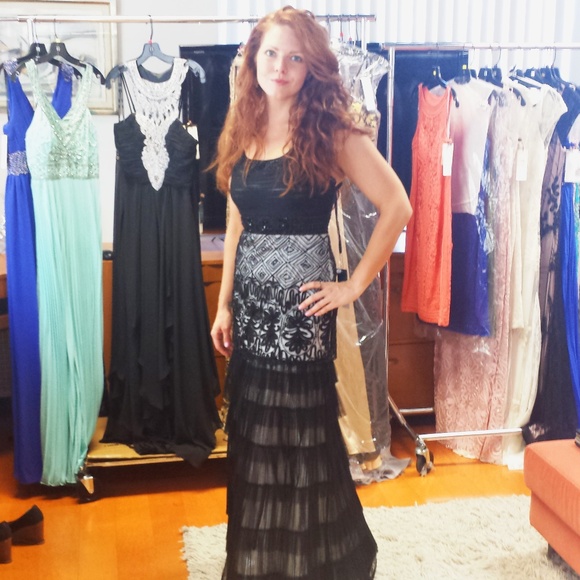 Meet your Posher, April - Picture 1 of 1